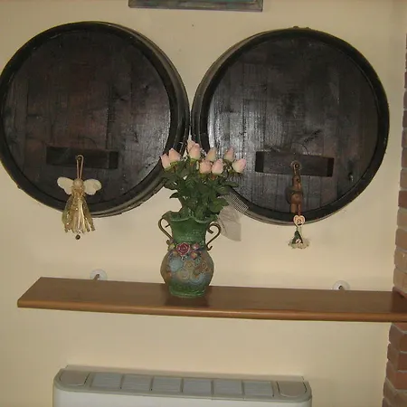 Farm stay Agriturismo La Botte Fragneto Monforte