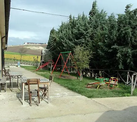 Farm stay Agriturismo La Botte Fragneto Monforte
